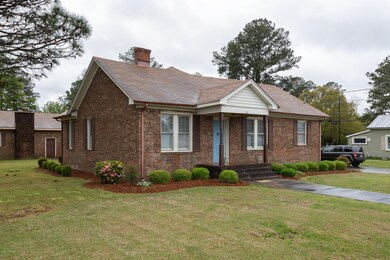 266 Sylvania St, Winterville, NC 28590 - photo 2