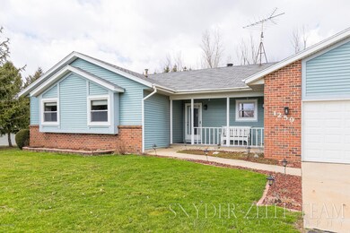 1259 100th St-7