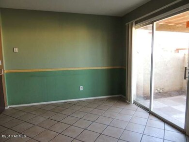 023-258631 Dining to Patio