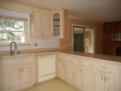 kitchen (2)