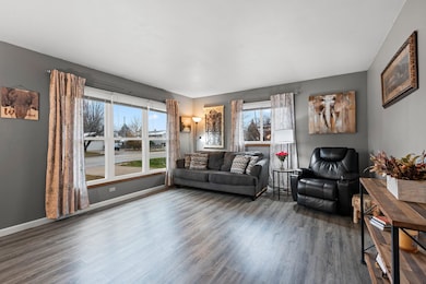 1520 W 9th Ave, Oshkosh, WI 54902 - photo 4