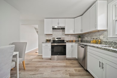 28 Joffre St, Manchester, NH 03102 - photo 3