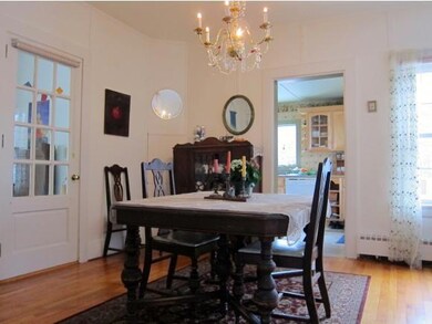 Attractive, Updated Kitchen