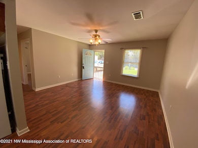 514 Wadsworth Cir unit B, Hernando, MS 38632 - photo 2