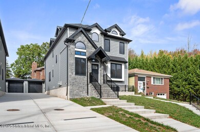 5635 Amboy Rd, Staten Island, NY 10309 - photo 2