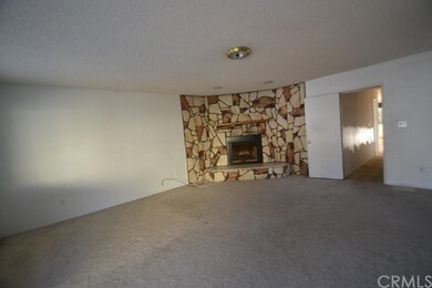 Fireplace familyroom