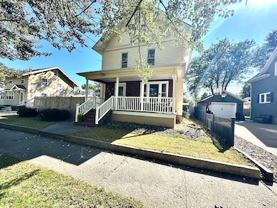 132 7th St SE, Huron, SD 57350 - photo 3