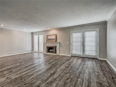 11356 Benttree Cir, Oklahoma City, OK 73120 - photo 6