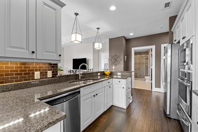 West unit 506, Raleigh, NC 27603 - photo 6