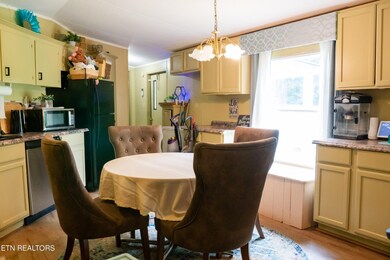 8560 Spring Creek Rd, Cookeville, TN 38506 - photo 6