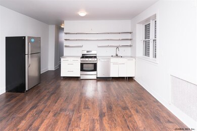 412 Madison Ave, Albany, NY 12210 - photo 4