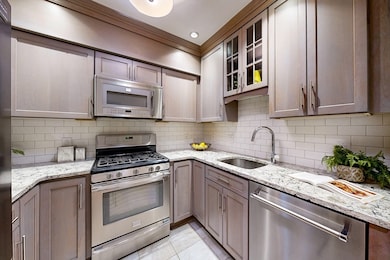 111 W 8th St unit C, Boston, MA 02127 - photo 6