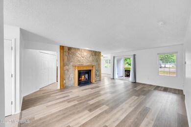 1517 Waters Edge Dr unit 17, Toms River, NJ 08753 - photo 3