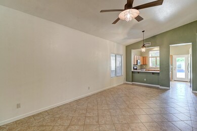 25243 N 40th Ln, Phoenix, AZ 85083 - photo 3