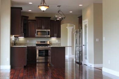 Kitchen/ photo similar