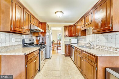 14809 Perrywood Dr, Burtonsville, MD 20866 - photo 4