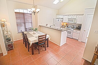 13925 Desert Song Dr, Horizon City, TX 79928 - photo 5