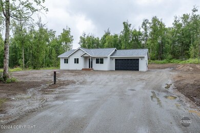 5-web-or-mls-8632 W Warbler St-5