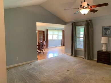 3171 Martha Ct, Columbus, IN 47203 - photo 4