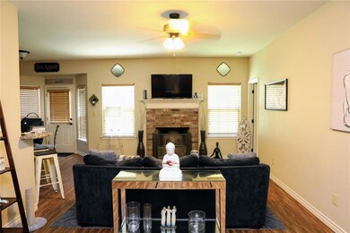 1007 Rice St, Denison, TX 75020 - photo 2