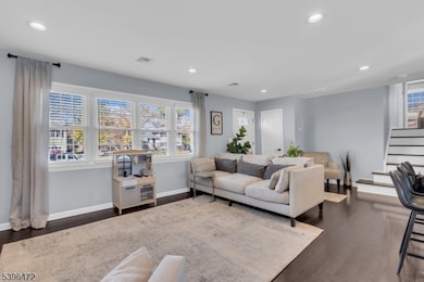 15 Maplehurst Ln, Piscataway, NJ 08854 - photo 4