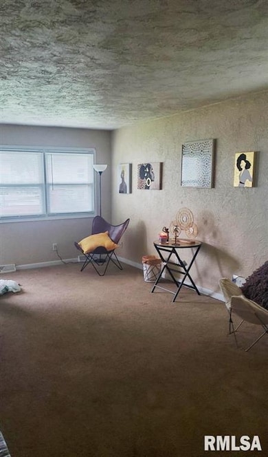 635 & 637 W 63rd St, Davenport, IA 52806 - photo 4