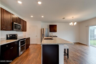 6-569-Armoyan-Way-3
