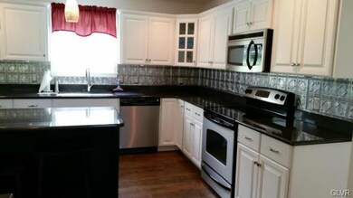 141 Redstone Dr, Nazareth, PA 18064 - photo 6