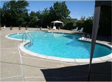 500 Governors Dr unit 22, Winthrop, MA 02152 - photo 4