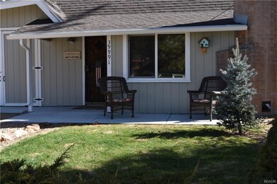 Covered front patio, new roof, and great front yar
