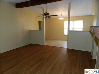 908 Hackberry St, Copperas Cove, TX 76522 - photo 7