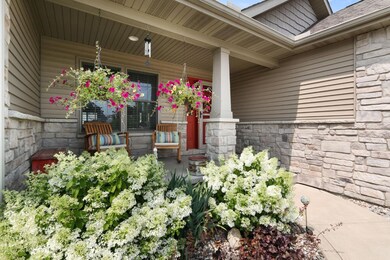 941 Highlands Dr, Crown Point, IN 46307 - photo 3