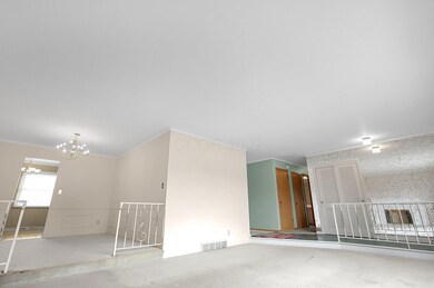 4392 Kendale Rd, Columbus, OH 43220 - photo 6