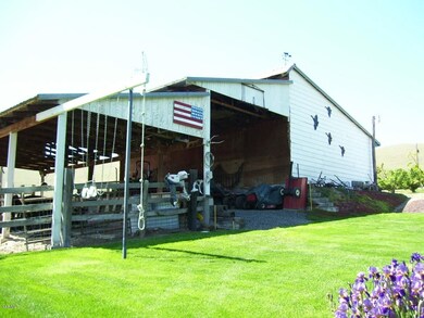 40x60 Outbuilding 3 Car Garage/RV Parkin