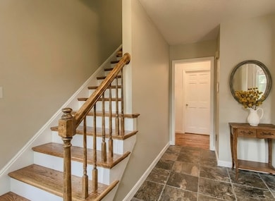 13 Oak Hill St, Pepperell, MA 01463 - photo 2