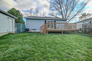 122 Lynnhaven Rd, Madison, WI 53714 - photo 4