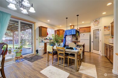 8404 198th St E, Spanaway, WA 98387 - photo 6