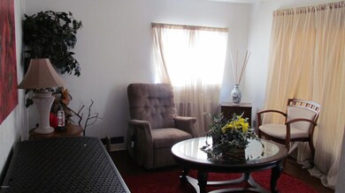 Mercury Living Room 2