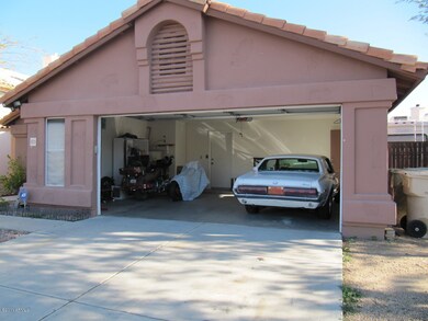 Half bay in garage