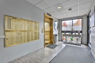 Sky Meadow Condominiums unit 105, Nashua, NH 03062 - photo 2