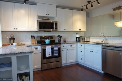 New Kitchen Cabinets