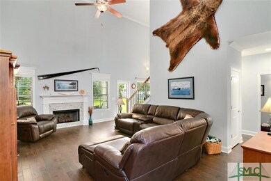 2 Story Family Room ~ Gas Ventless Fireplace ~ Cus