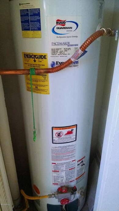 Hot water heater
