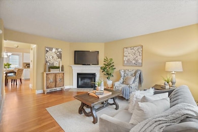 7917 Meadowhaven Boulevard