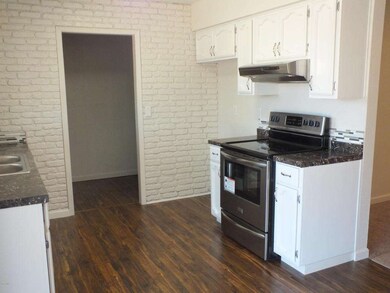 House - Kitchen 2