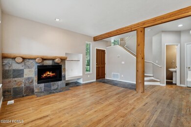18_Livingroom_1800x1200_4146461