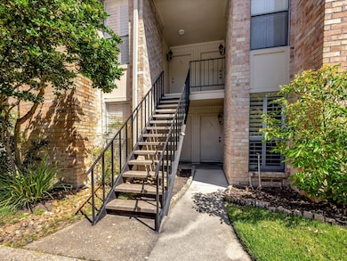 1601 S Shepherd Dr unit 138, Houston, TX 77019 - photo 2