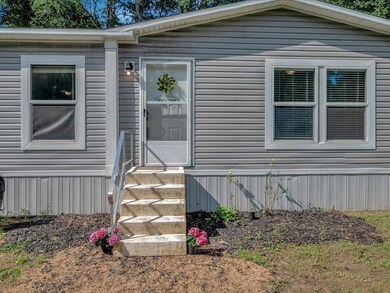 374 Holmes Rd, Lufkin, OK 74904 - photo 2