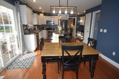 321 Woodside Ct, Batesville, IN 47006 - photo 4