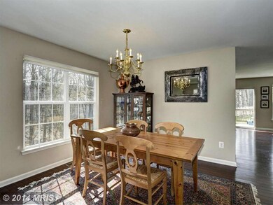 4648 Beechwood Rd, Ellicott City, MD 21043 - photo 4